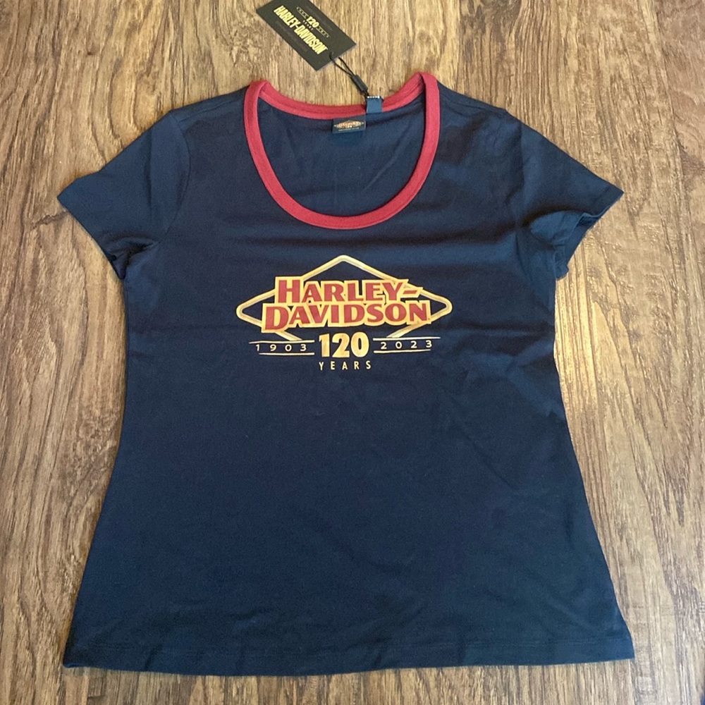 Harley Davidson shirt size medium